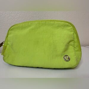 lululemon Everywhere Belt Bag 1L – Sour Grape Neon Green – Adjustable Strap